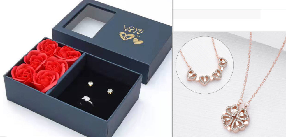 Retro Magnetic Folding Heart-Shaped Four-Leaf Clover Necklace - 4-in-1 Versatile Design