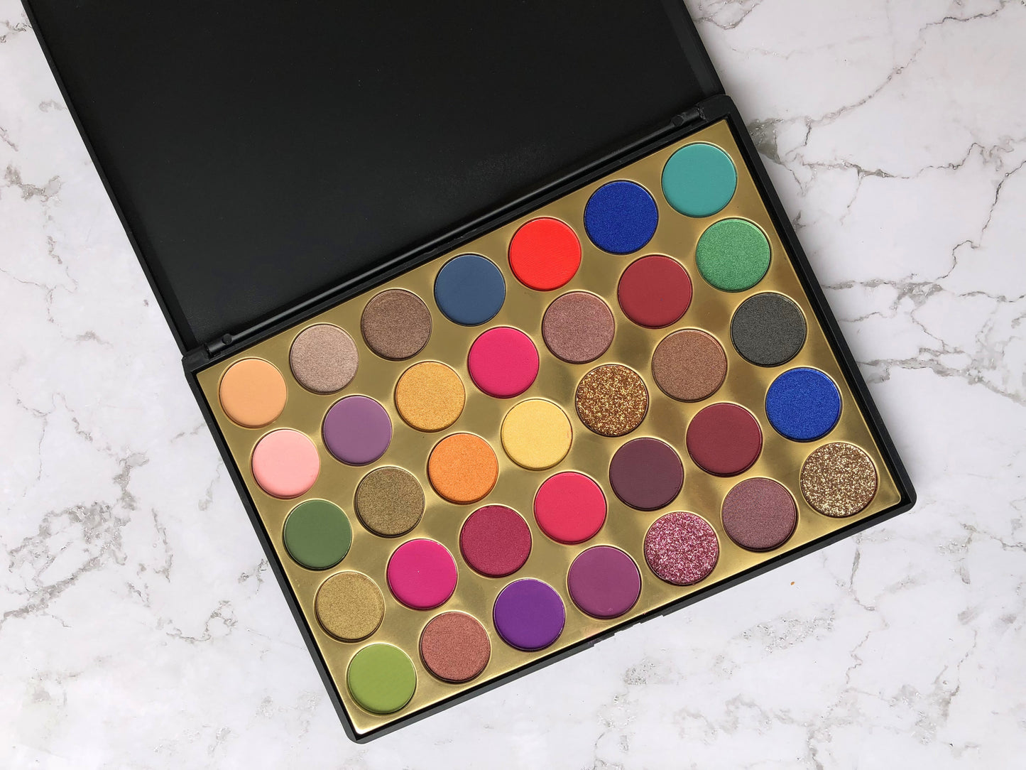 35-Color Glitter Powder Eyeshadow Palette – Vibrant Shimmer for Eye-Catching Looks