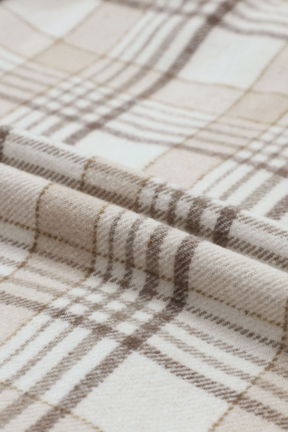 Plaid Button-Up Shacket – Removable Hood Overshirt with Utility Pockets