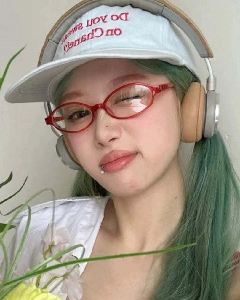 Retro Small Frame Hot Girl Glasses Frame Student Anti-blue Light Glasses