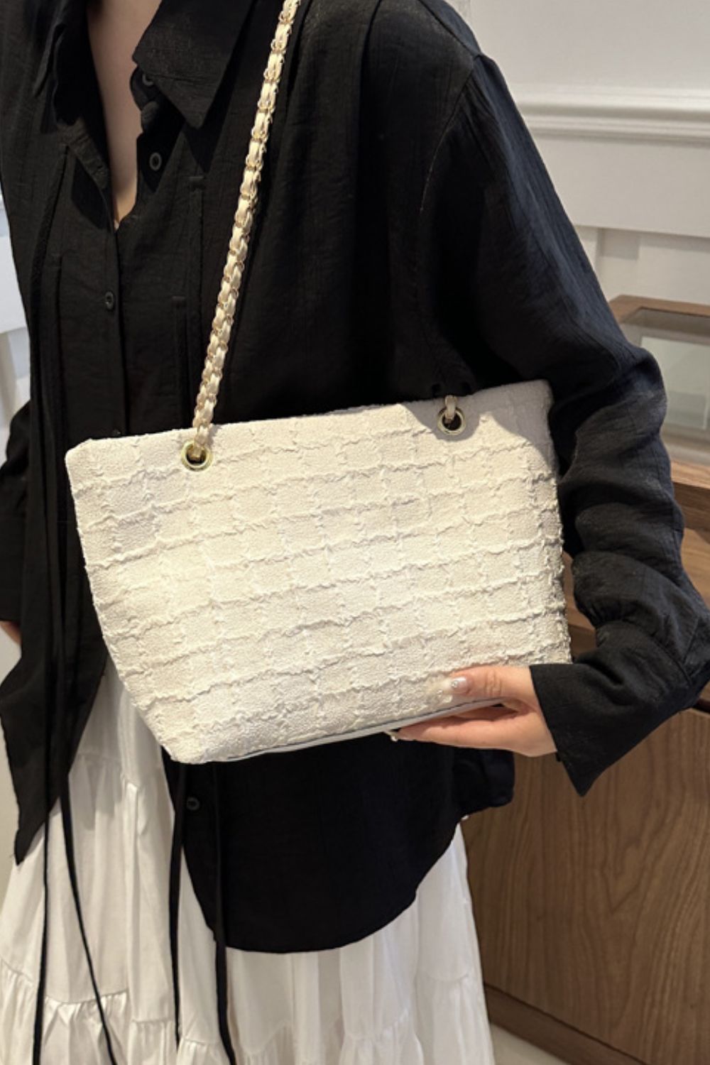 Textured Polyester Chain Tote Bag – Medium Shoulder Handbag for Everyday Style