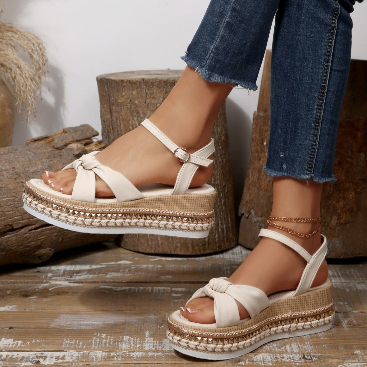 1c9984f7-9416-453b-a222-0a7fdf3bd26b-Max