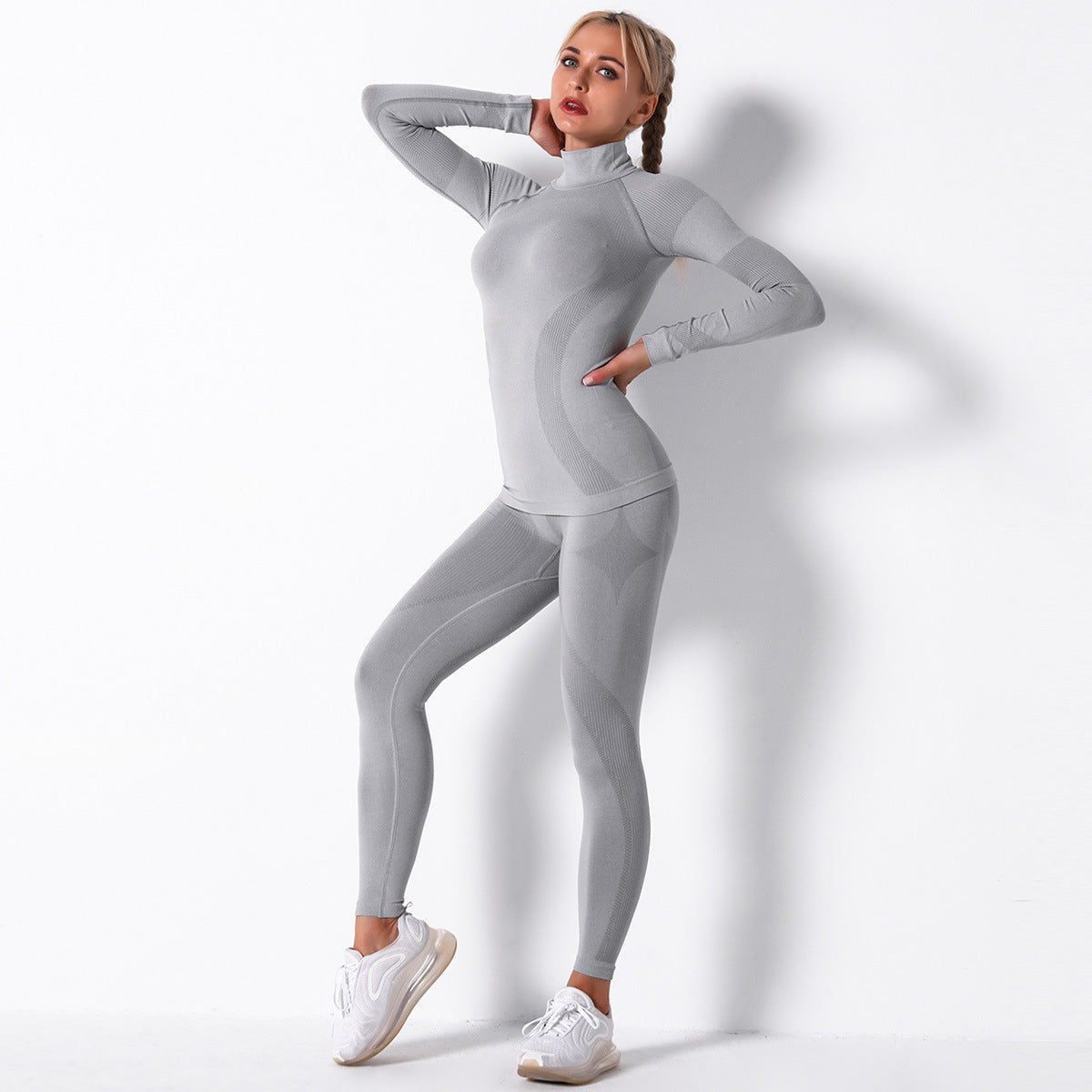 Knitted Striped Moisture Wicking Long Sleeve Yoga Suit