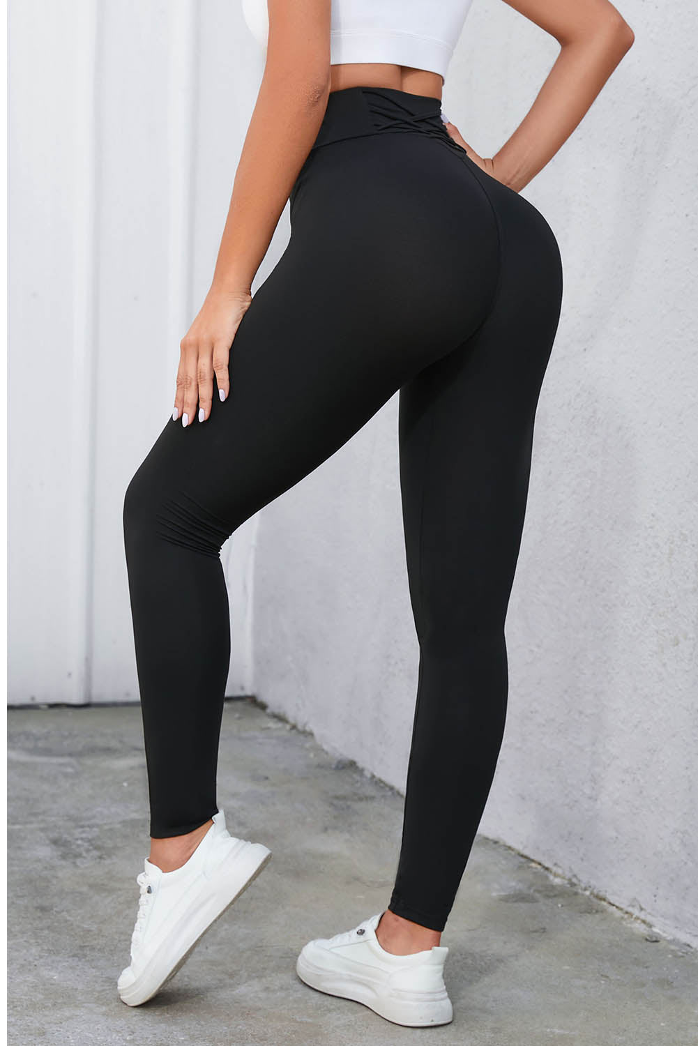 Crisscross High Waist Leggings – Seamless Sculpt Fit in Black or Beige (S–3XL)