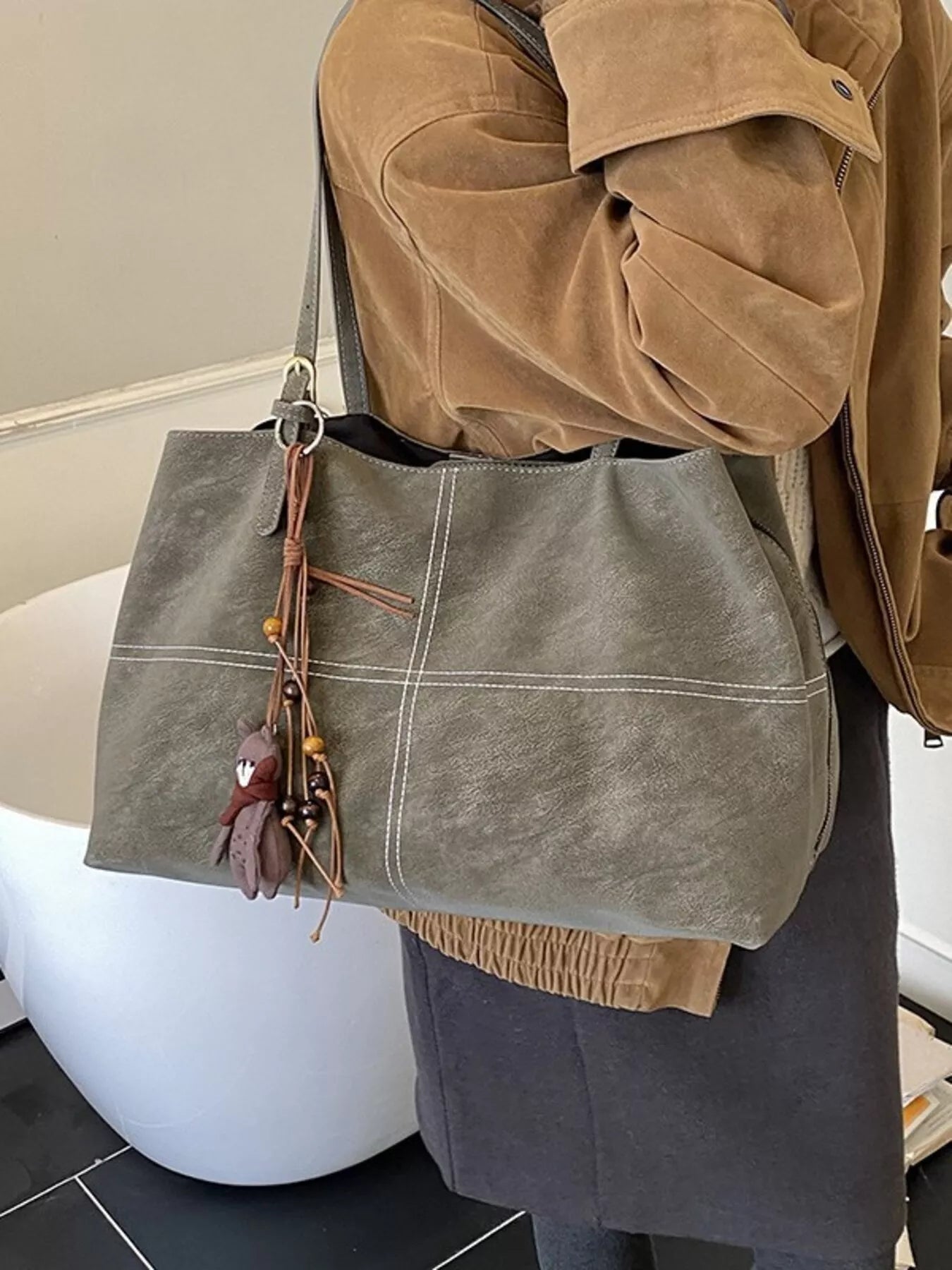 7b5b9f852e5744f4986f41adb36bab79-Max-Origin