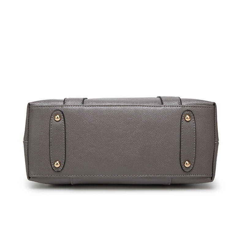 Fashionable Lychee Pattern Shoulder Bag: Elevate Your Style