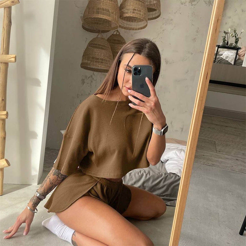 Women’s Crop Top - Round Neck Quarter Sleeve Midriff-Baring Blouse Fashion Cozy Outfit