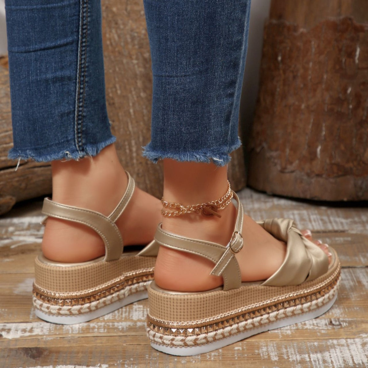 b38864f3-9e81-4c92-9ca3-2eac53ee7058-Max