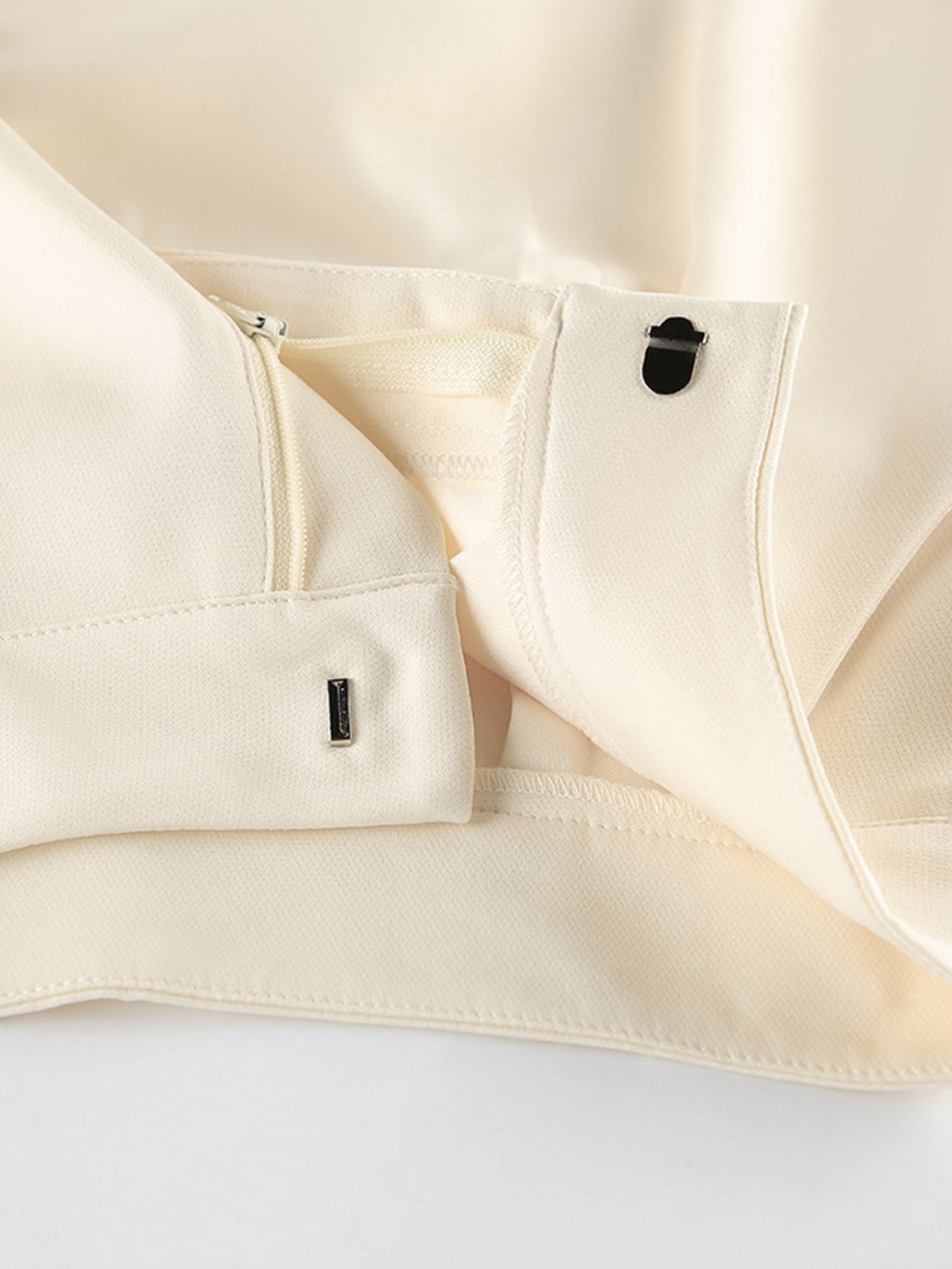 c448a74f12704e809006a469708f9d8f-Max